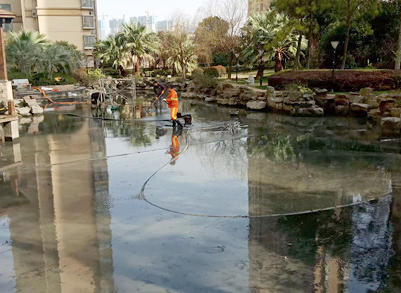 合作景观池淤泥清理